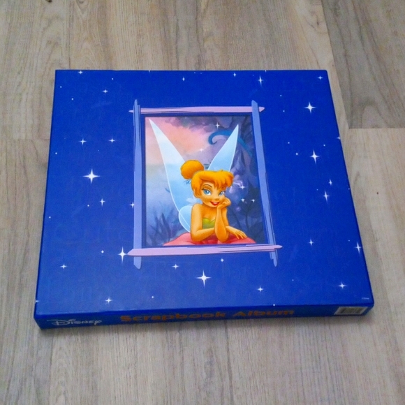 BNIB DISNEY TINKERBELL SCRAPBOOK - Picture 1 of 4